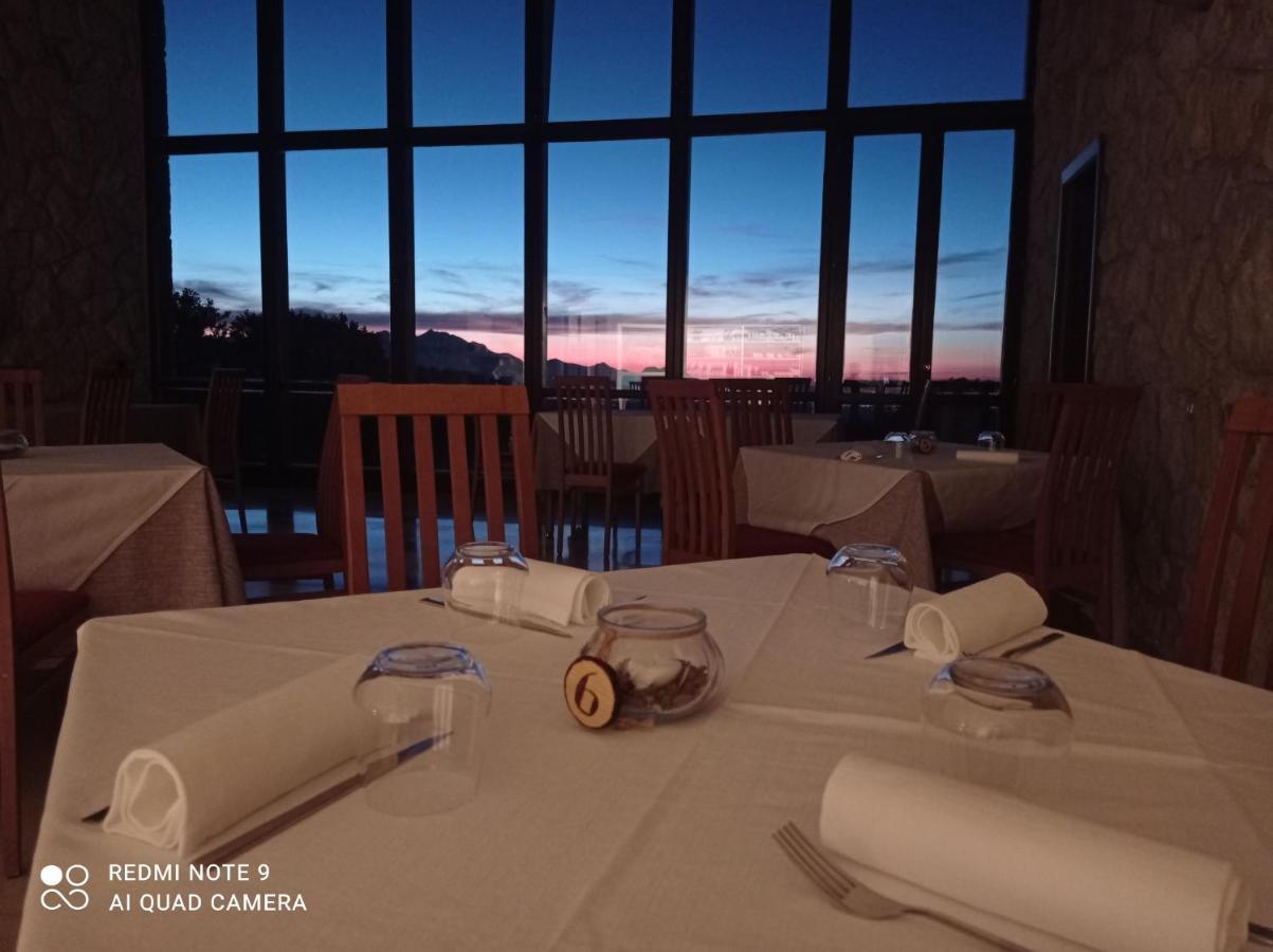 Terrae Eremis: Ristorante, Bar, B&B Roccamorice 外观 照片