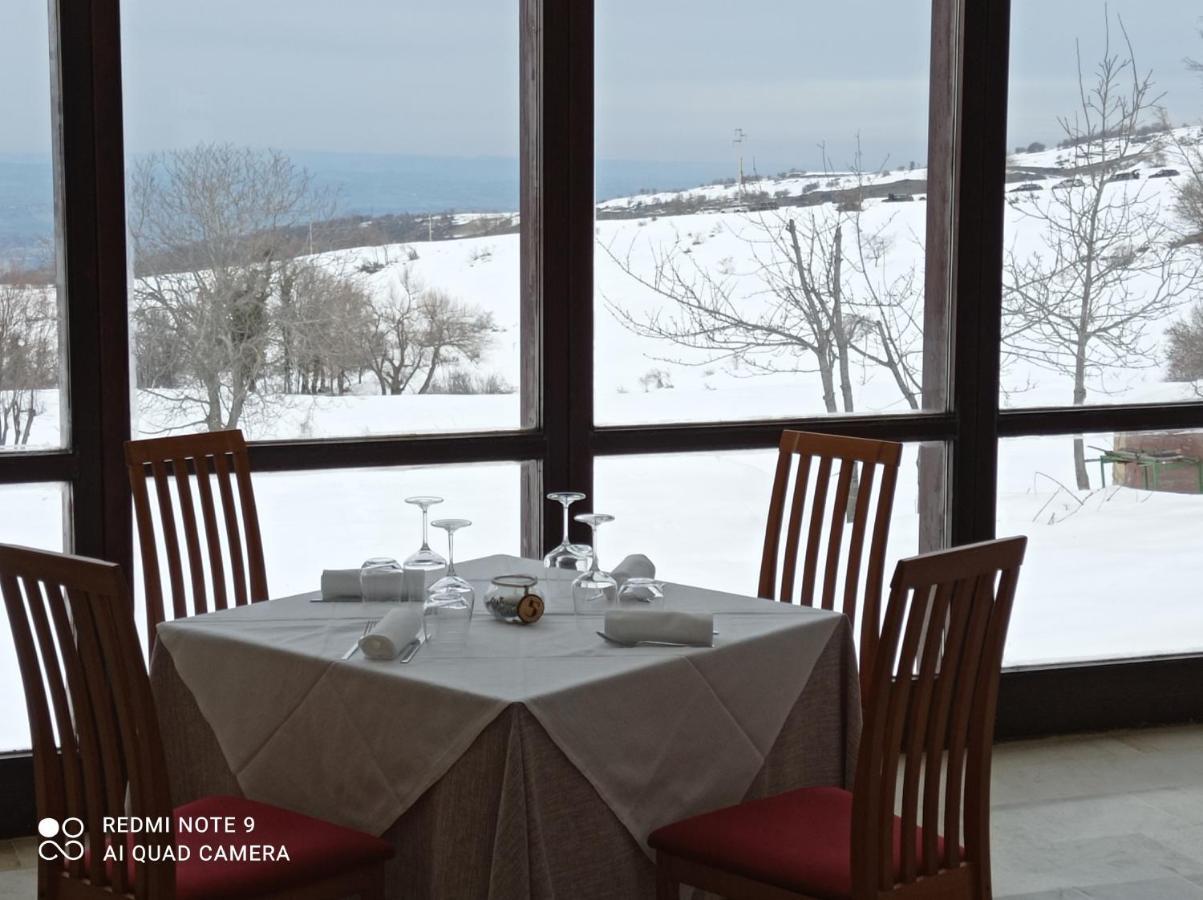 Terrae Eremis: Ristorante, Bar, B&B Roccamorice 外观 照片